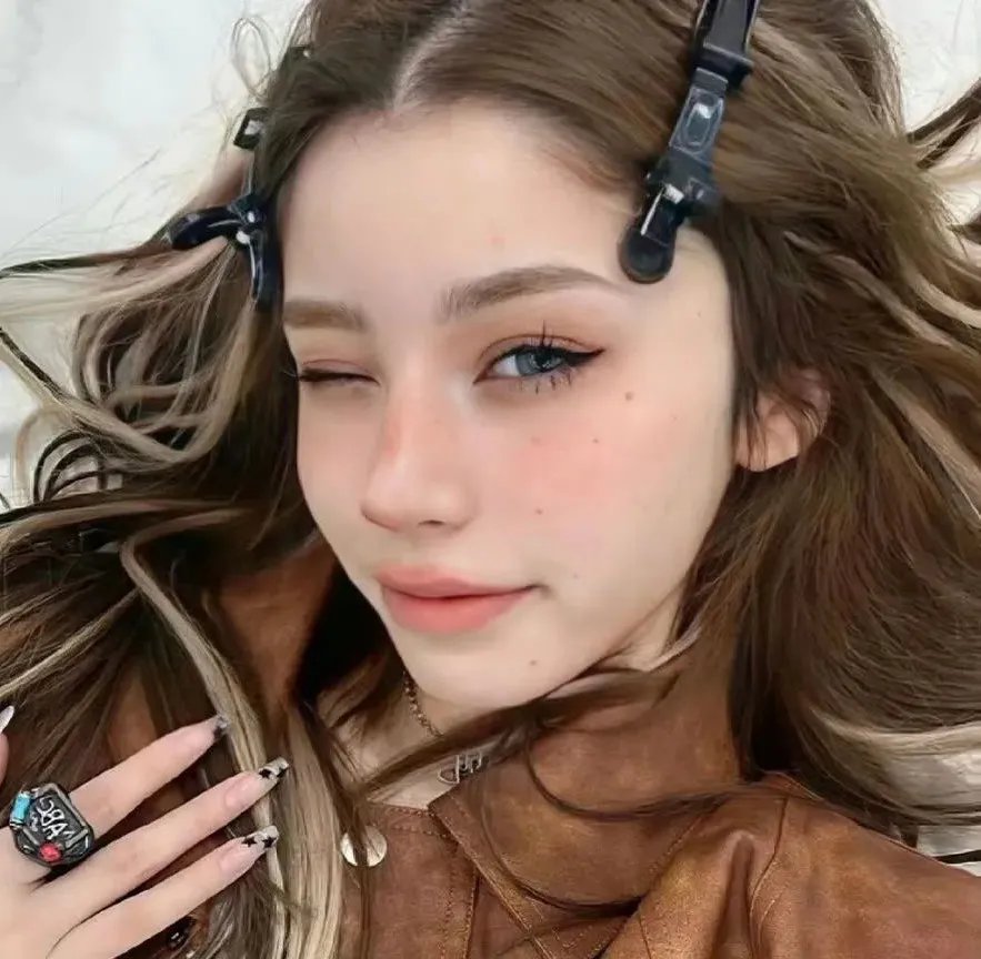 女儿死后,我陷入了时间循环